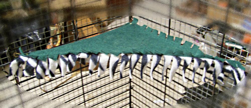 PET CORNER HAMMOCK - Green with Black and White Zebra Stripe patterned Fleece - 9x9x14 inch