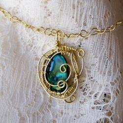 Necklace - Solid Brass Wire Wrapped - Green Shell